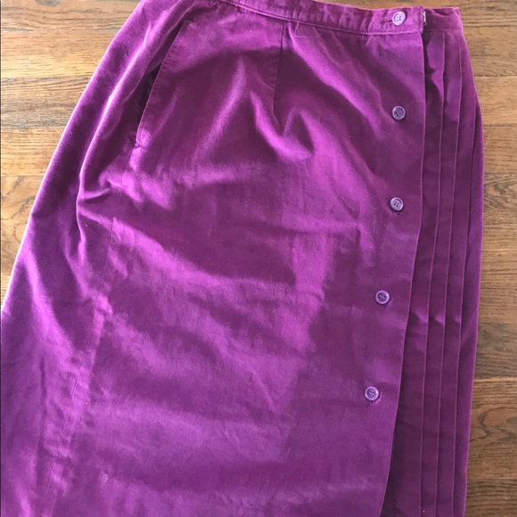 Vintage Dresses & Skirts - Vintage Purple Velvet Skirt w/ Pleats & Buttons